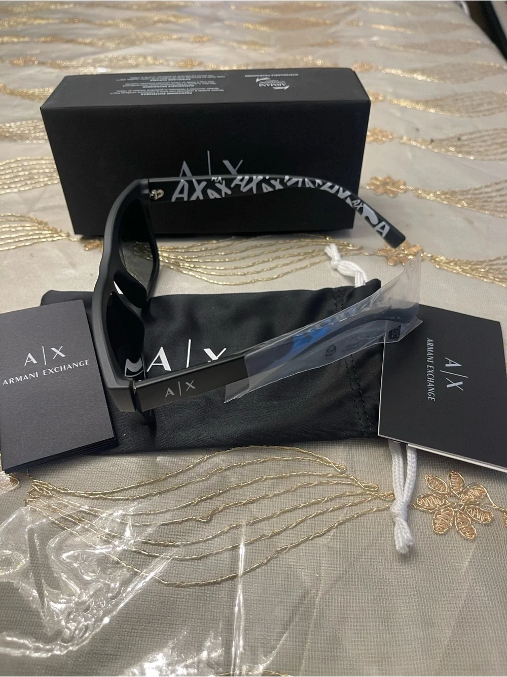 NWT Armani exchange unisex sunglasses AX4088S 52